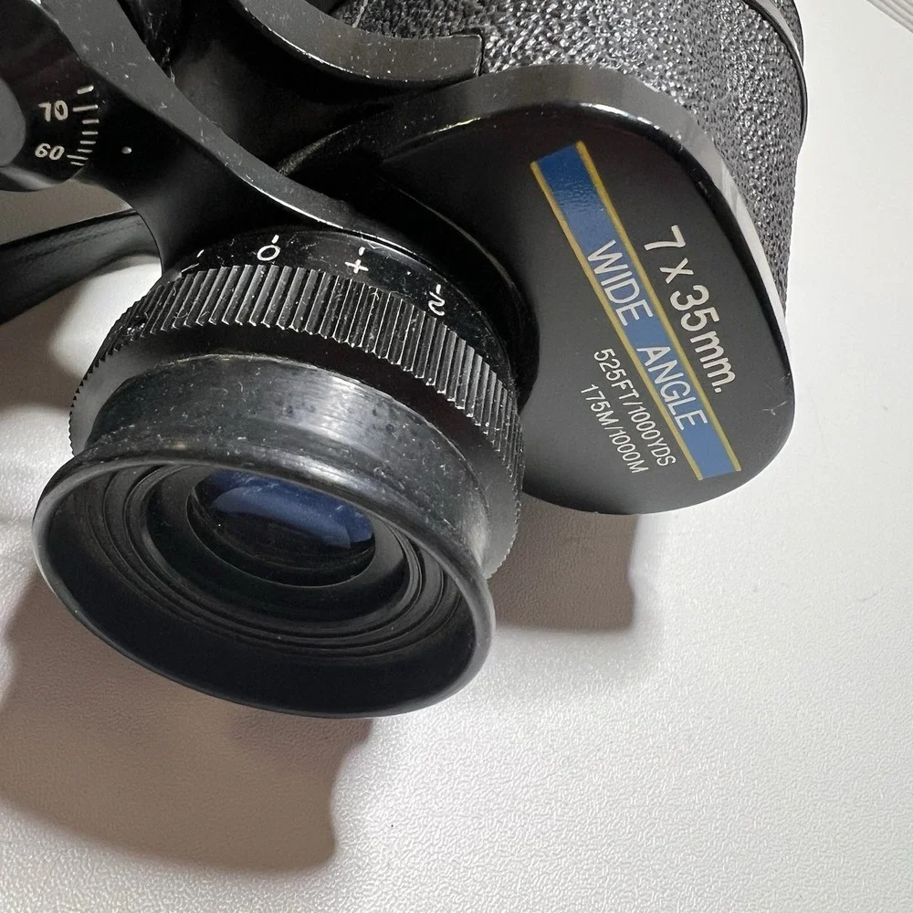 TASCO Zip 2001 Binoculars‎ w/Soft Case, 7x35mm Wide Angle, 500 Ft/1000 Yds.